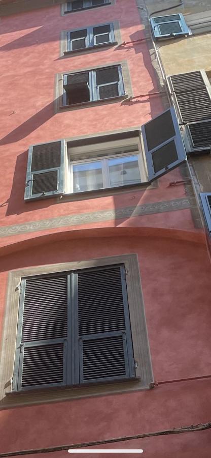 Torre Degli Orefici Dimora Medioevale Genua Exterior foto